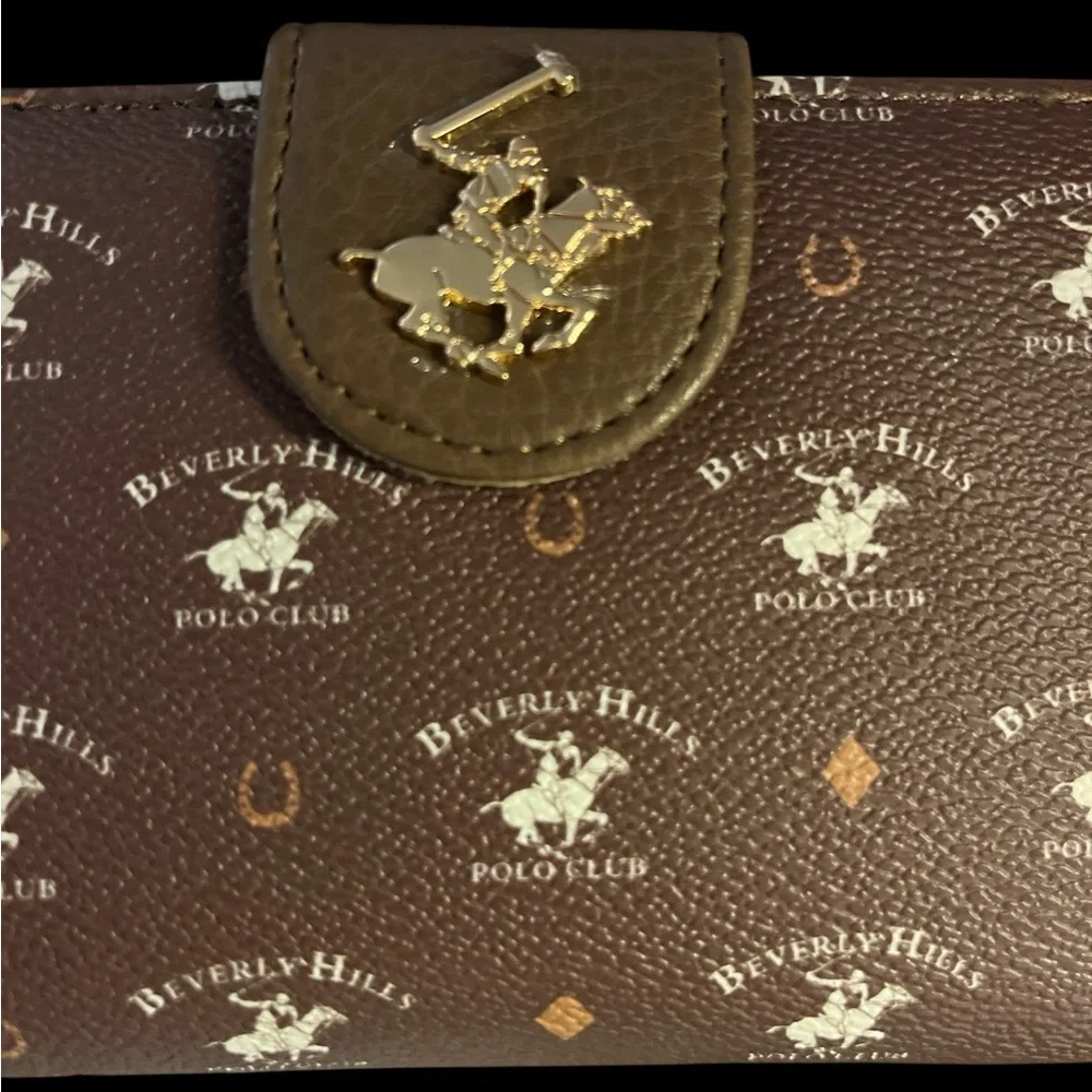 New with Tags Beverly Hills Polo Club Brown Wallet